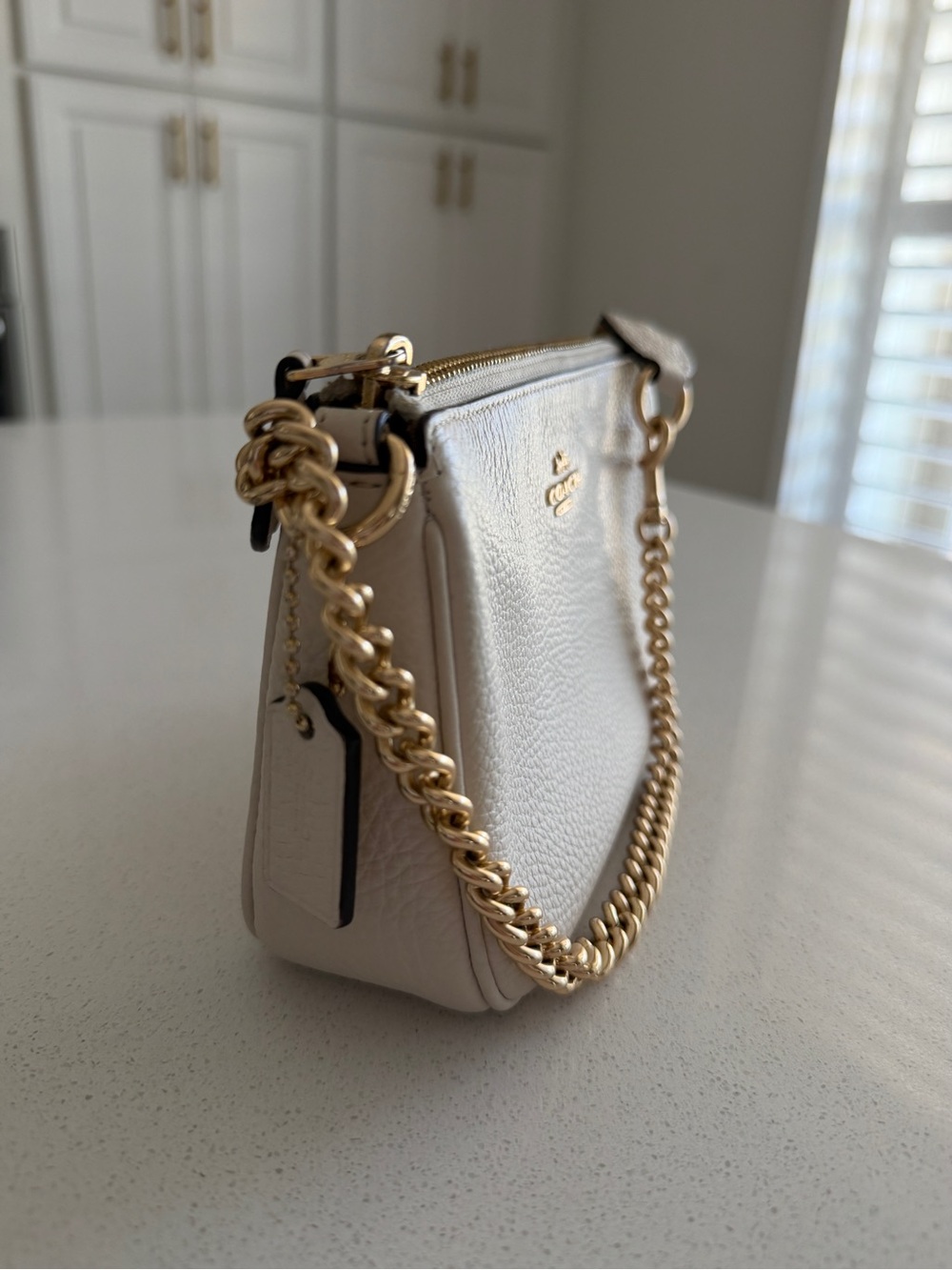 Coach Pebbled Leather Wristlet in Cream with Gold Chain - Picture 2 of 3